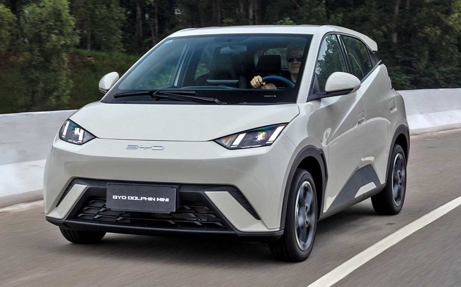 BYD Dolphin på vinterføre