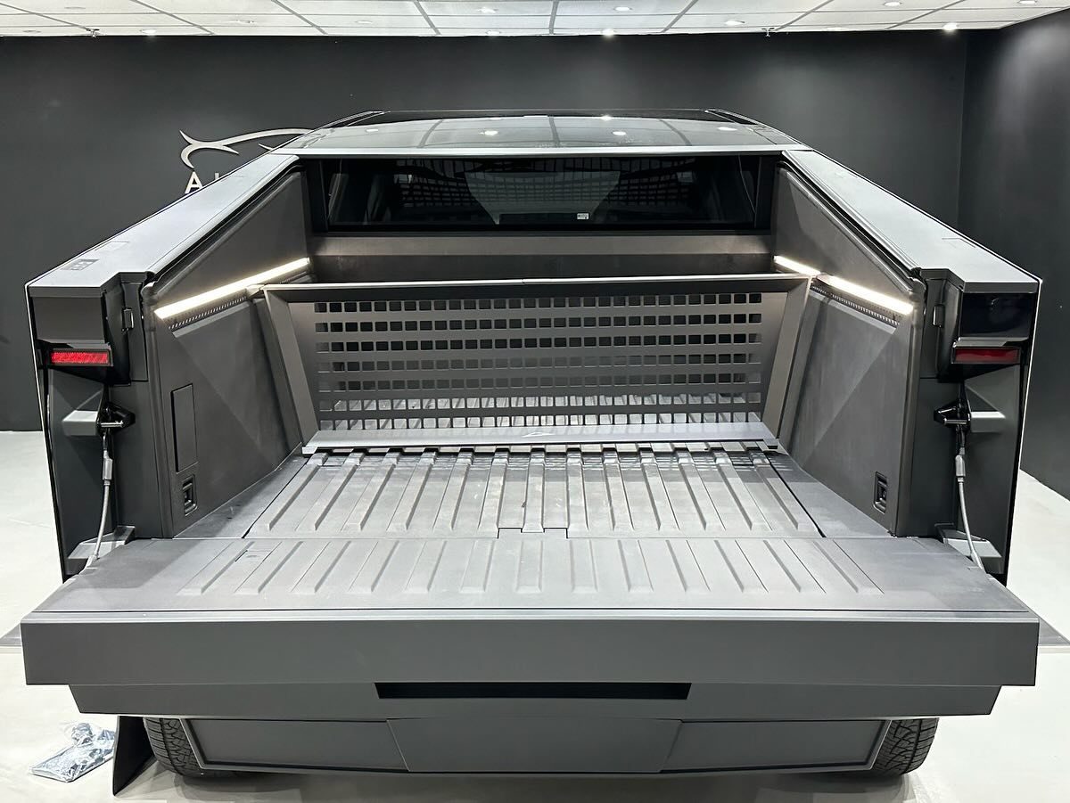 Lasteplan i Tesla Cybertruck