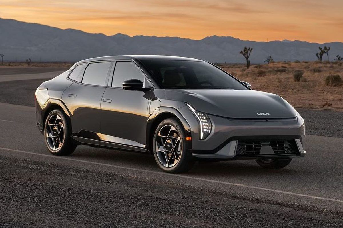 Kia EV4