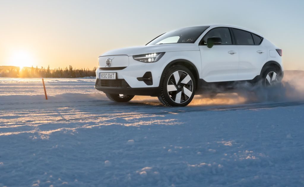 Volvo EC40 på vinterføre